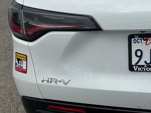 Used 2024 Honda HR-V EX-L image 7