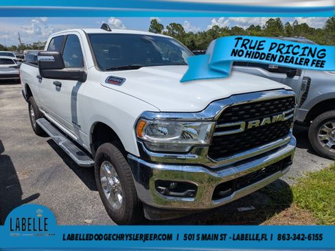 Used 2024 RAM 2500 Big Horn w/ Protection Group AWD/4WD image 2