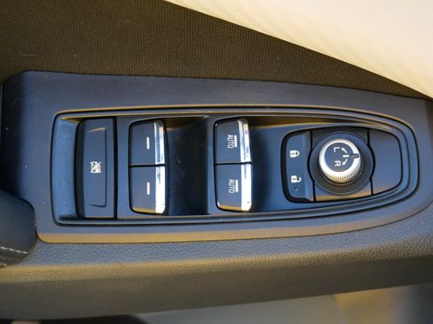 Used 2020 Subaru Ascent Premium w/ Convenience Package AWD/4WD image 20