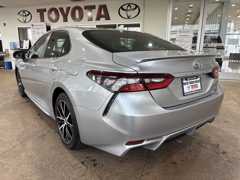 Certified 2023 Toyota Camry SE image 8