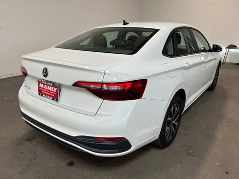 Used 2024 Volkswagen Jetta S FWD image 3