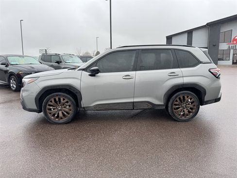 Used 2025 Subaru Forester Sport image 2