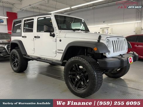 Used 2017 Jeep Wrangler Unlimited Sport w/ Quick Order Package 24S AWD/4WD image 5