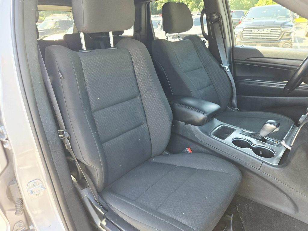 Certified 2021 Jeep Grand Cherokee Laredo AWD/4WD image 16