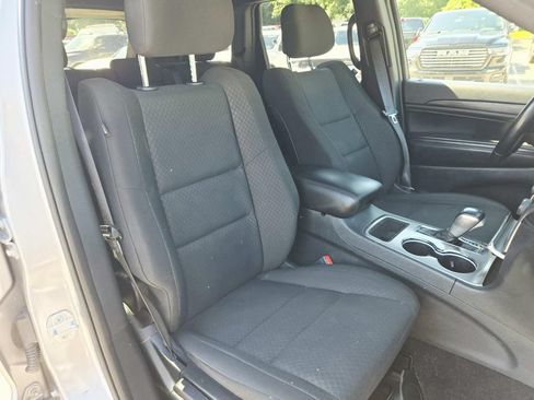 Certified 2021 Jeep Grand Cherokee Laredo AWD/4WD image 16