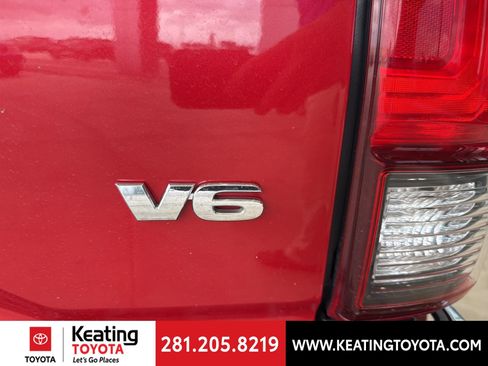 Used 2019 Toyota Tacoma SR5 image 5