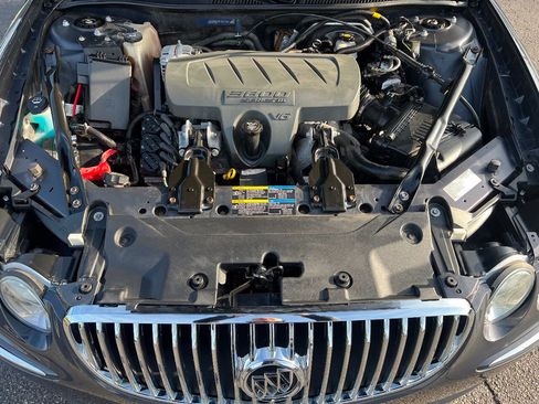 Used 2009 Buick LaCrosse CX FWD image 40