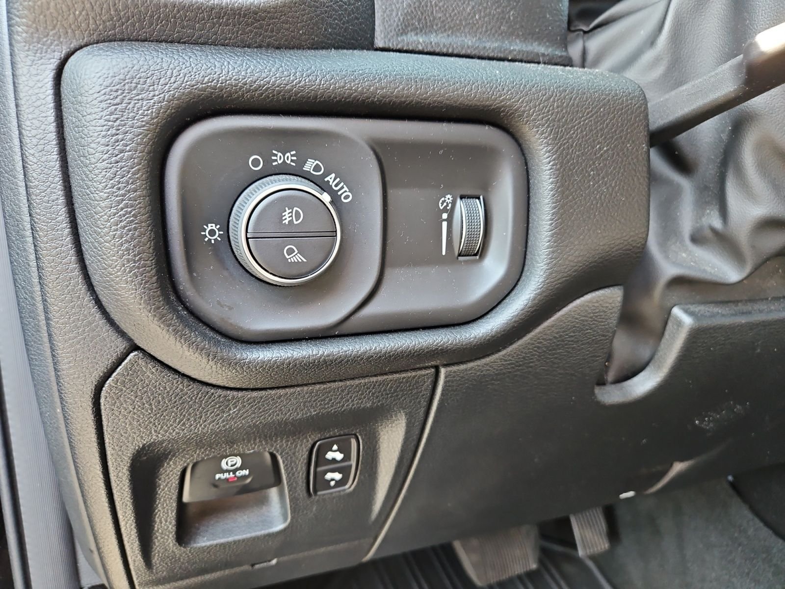 Used 2024 RAM 1500 Big Horn AWD/4WD image 22