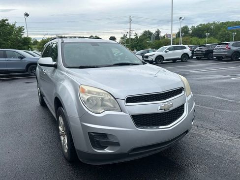 Used 2010 Chevrolet Equinox LT w/ Vehicle Interface Package AWD/4WD image 9