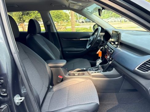 Used 2021 Kia Seltos S AWD/4WD image 26
