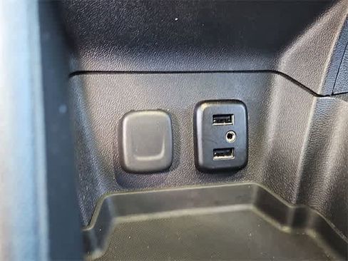 Used 2017 Chevrolet Volt Premier w/ Driver Confidence II Package image 30