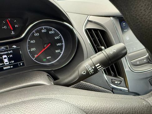 Used 2019 Chevrolet Cruze LT FWD image 45
