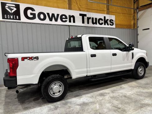 Used 2019 Ford F250 XL w/ Power Equipment Group AWD/4WD image 6