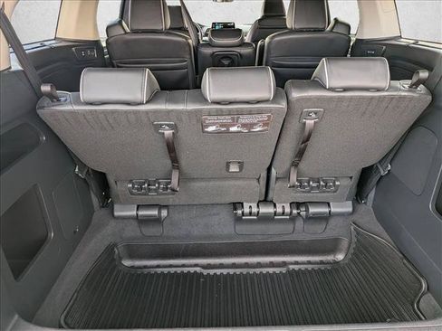 Used 2025 Honda Odyssey Elite image 6