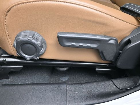 Used 2023 Jeep Wrangler Unlimited Sahara image 33