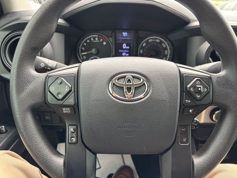 Used 2020 Toyota Tacoma SR AWD/4WD image 20