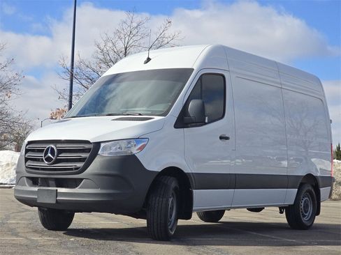 Used 2024 Mercedes-Benz Sprinter 144 Cargo image 11