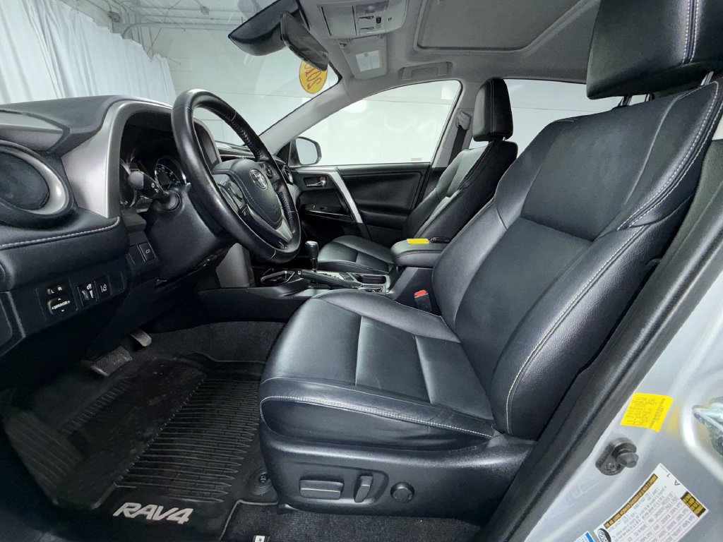 Used 2016 Toyota RAV4 Limited AWD/4WD image 12