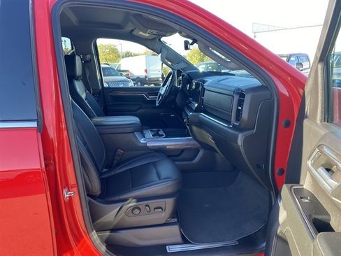 Used 2024 Chevrolet Silverado 2500 LTZ w/ LTZ Premium Package image 6