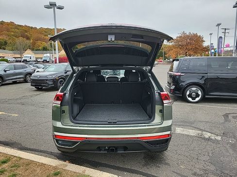 New 2026 Volkswagen Atlas Cross Sport SE image 55