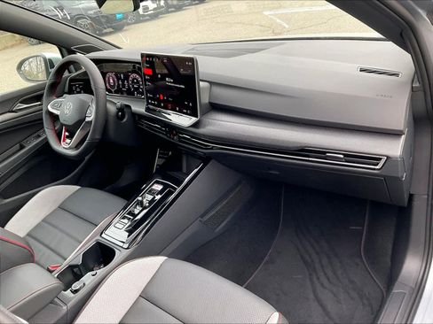 New 2026 Volkswagen GTI SE image 10