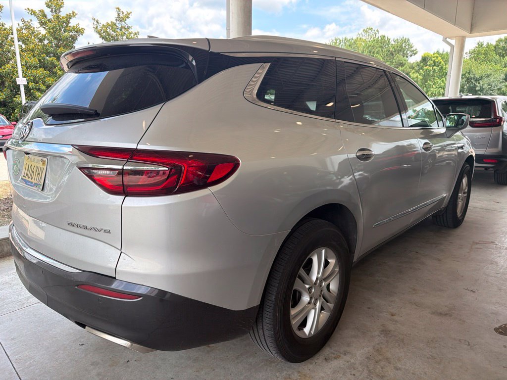 Used 2018 Buick Enclave Essence FWD image 3