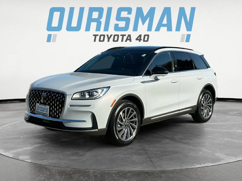 Used 2026 Lincoln Corsair Reserve w/ Rear Removable Package Tray AWD/4WD image 3