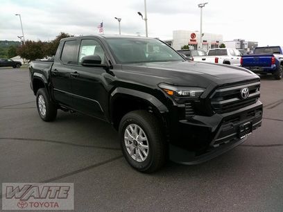 New 2025 Toyota Tacoma SR