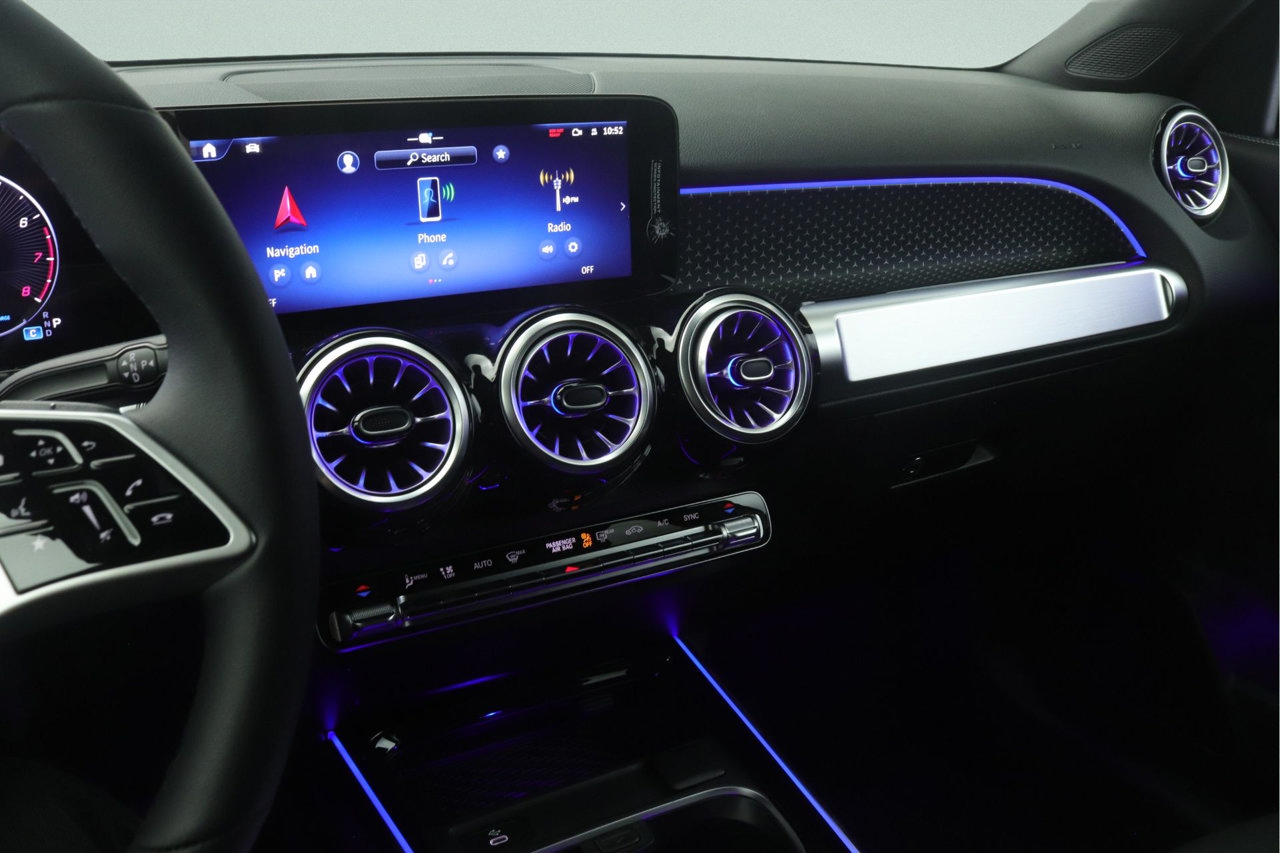 New 2026 Mercedes-Benz GLB 250 image 5
