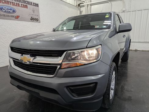 Used 2018 Chevrolet Colorado LT image 3