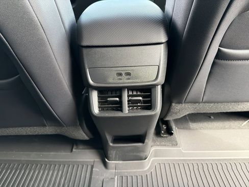 New 2026 Chevrolet Equinox LT image 28