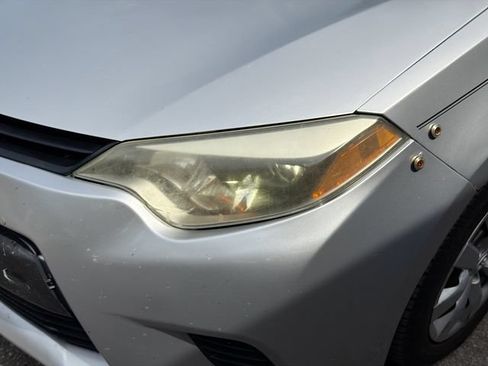 Used 2014 Toyota Corolla LE FWD image 9