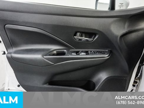 Used 2024 Nissan Versa SV w/ Trunk Package FWD image 43