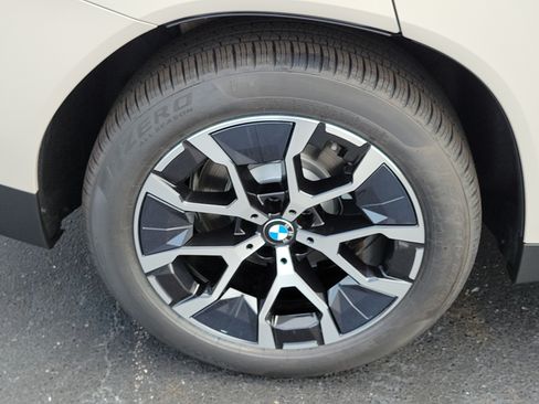 New 2026 BMW X3 xDrive30i w/ Premium Package AWD/4WD image 5