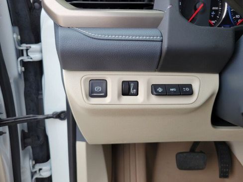 Used 2022 GMC Acadia Denali w/ Denali Ultimate Package image 21