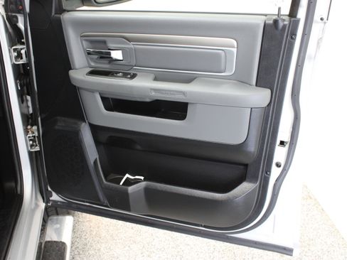 Used 2014 RAM 1500 Lone Star RWD image 34