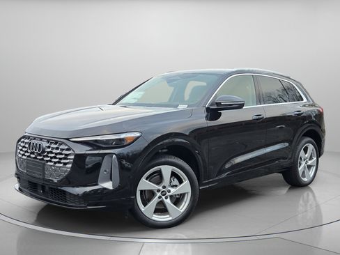 New 2025 Audi Q5 Premium AWD/4WD image 2