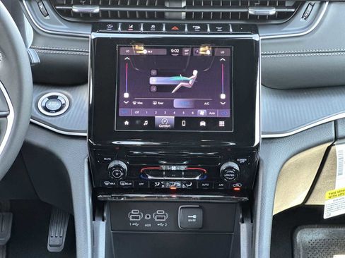 New 2025 Jeep Grand Cherokee Laredo X image 17