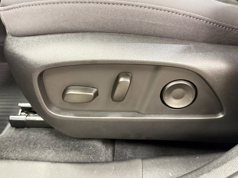 New 2026 GMC Terrain AT4 w/ LPO, Floor Liner Package image 24