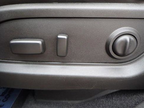 Used 2016 Chevrolet Traverse LTZ image 13