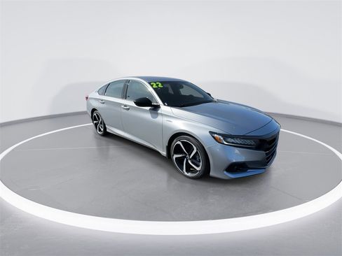 Used 2022 Honda Accord Sport image 2
