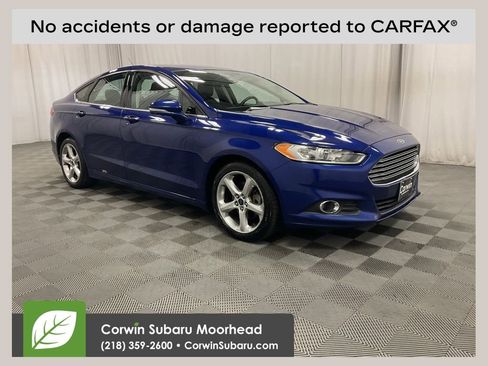 Used 2016 Ford Fusion SE image 1