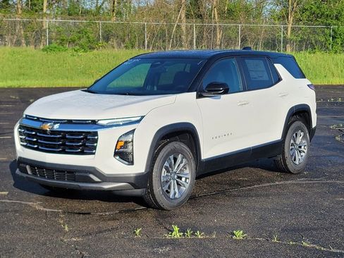 New 2026 Chevrolet Equinox LT FWD image 5