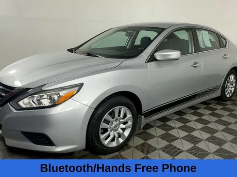 Used 2016 Nissan Altima 2.5 S w/ Power Driver Seat Package FWD image 6