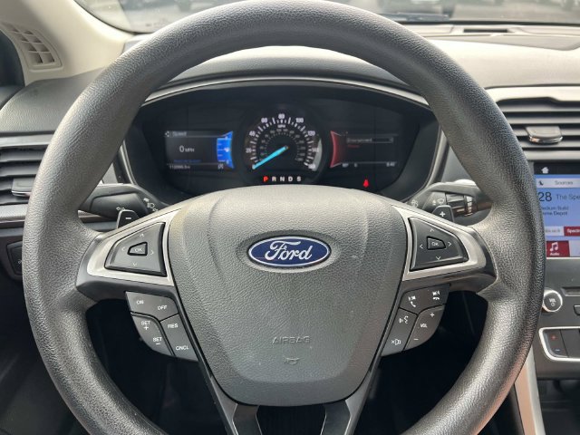 Used 2018 Ford Fusion SE w/ Fusion SE Technology Package FWD image 18