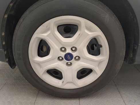 Used 2017 Ford Escape S FWD image 31