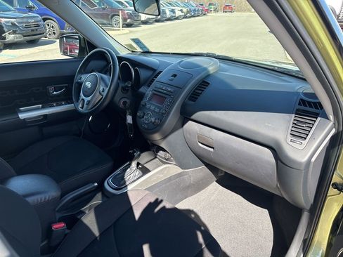 Used 2012 Kia Soul + image 22