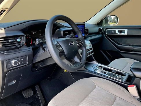 Used 2021 Ford Explorer 4WD w/ Class III Trailer Tow Package image 18