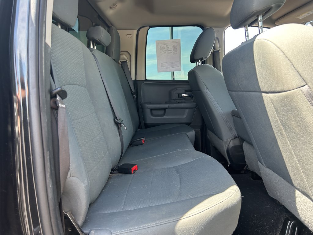 Used 2017 RAM 1500 Classic SLT AWD/4WD image 29