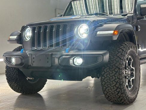 Used 2022 Jeep Wrangler Unlimited Rubicon 4xe w/ Cold Weather Group AWD/4WD image 4